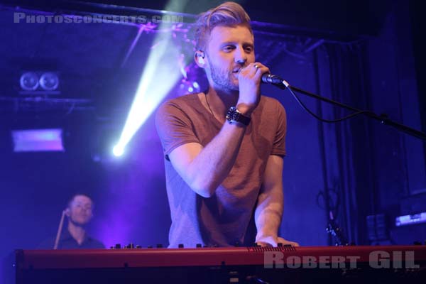 EWERT AND THE TWO DRAGONS - 2015-04-08 - PARIS - La Fleche d'Or - 